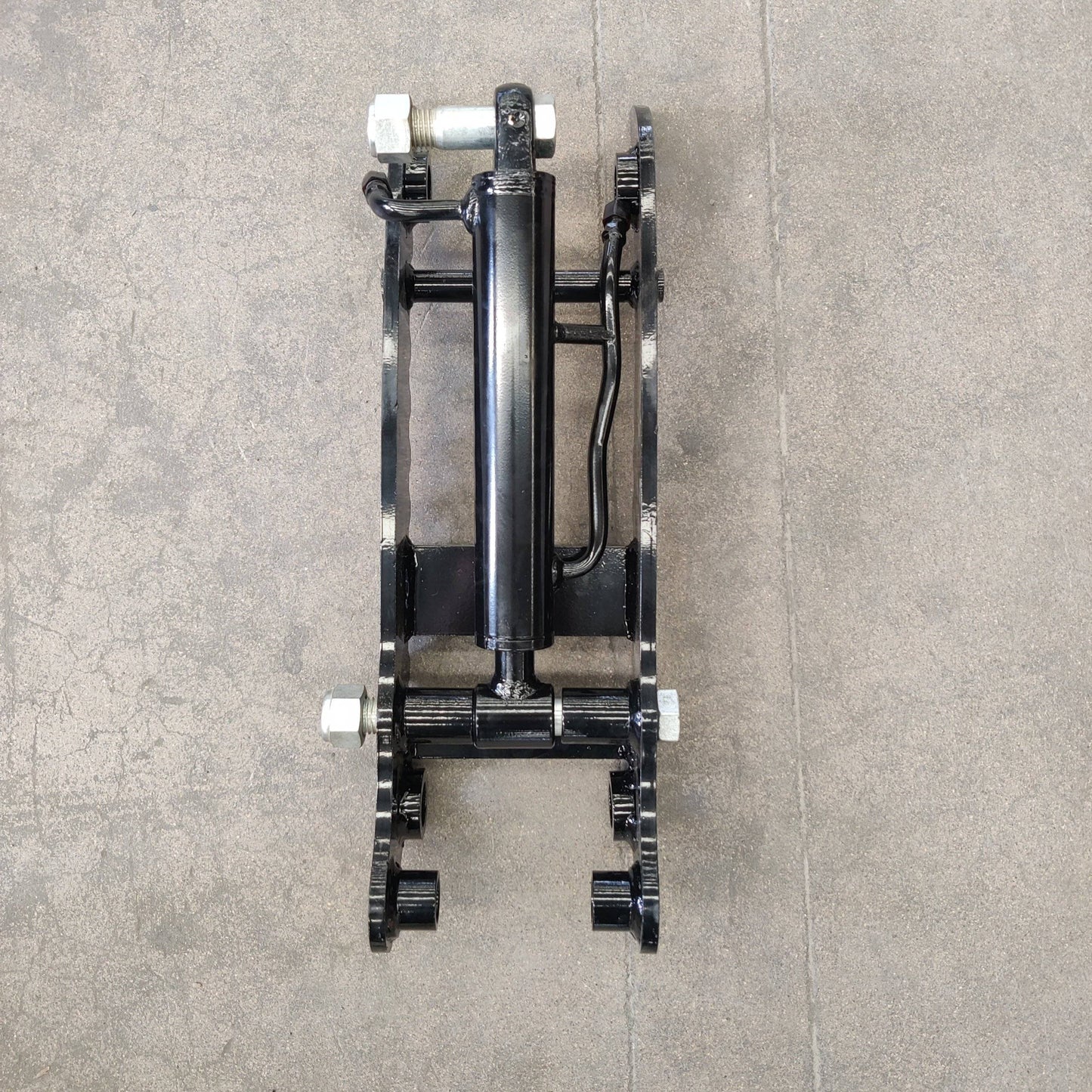 Budget Style Hydraulic Thumb Clip Attachment for Mini Excavators Digger Track Crawler