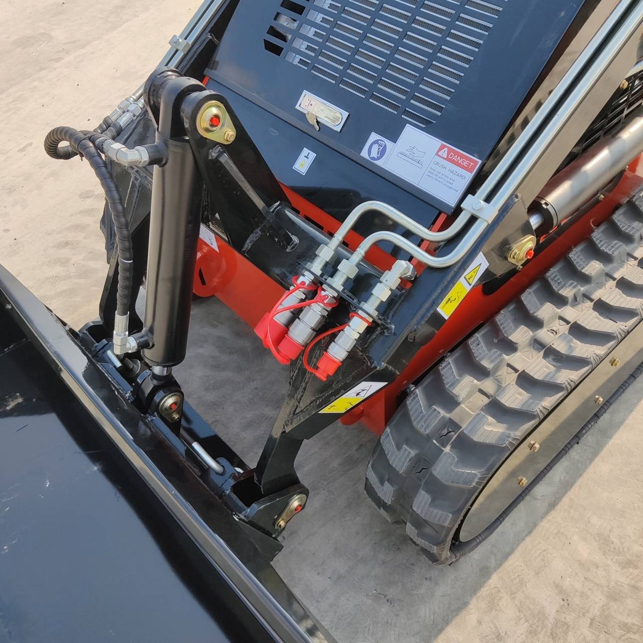 Brand New TYPHON STOMP 1,800lbs Mini Skid Steer 23HP Gas EPA Engine USA