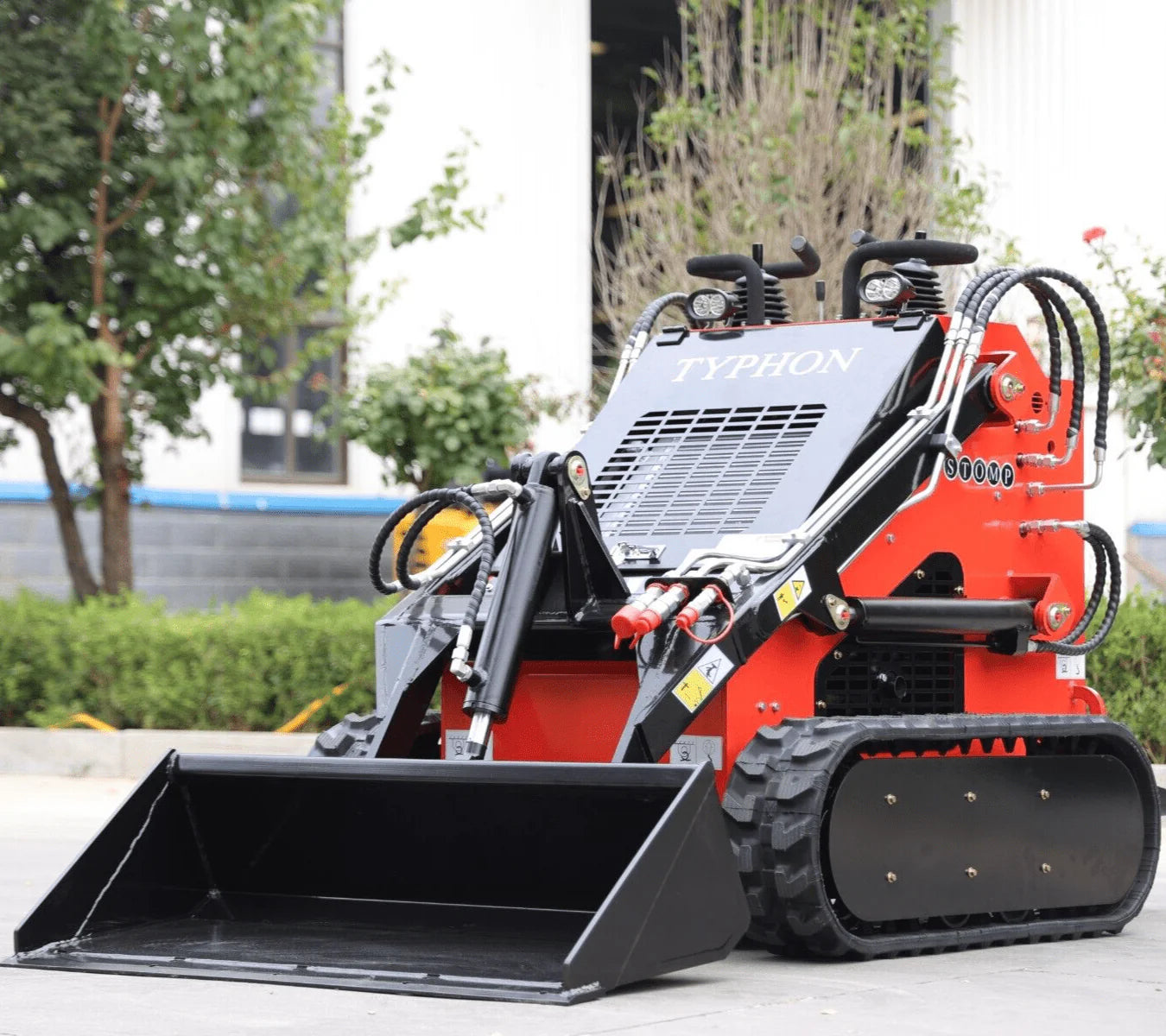 Skid Steer Loader Tracked 22.1 HP Honda EPA Gasoline Engine for Gardens, Farming